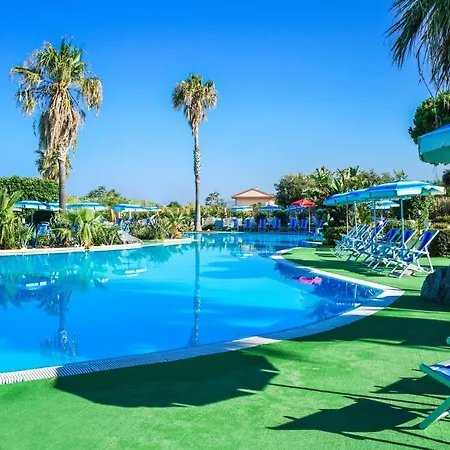 Holiday park Villaggio Bahja 4*