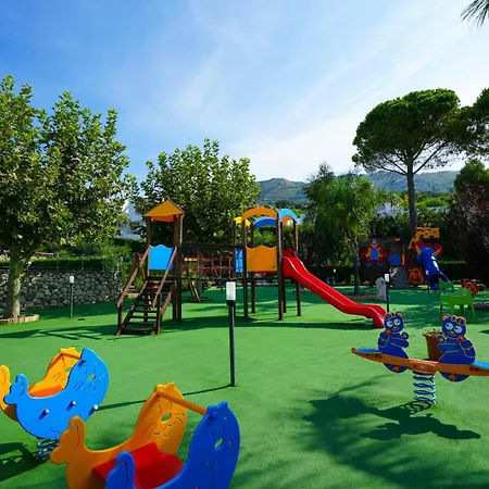 Villaggio Bahja 홀리데이파크 산 루시도