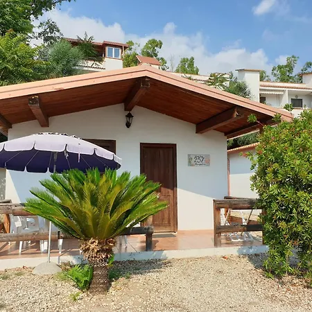 홀리데이파크 Villaggio Bahja 4*